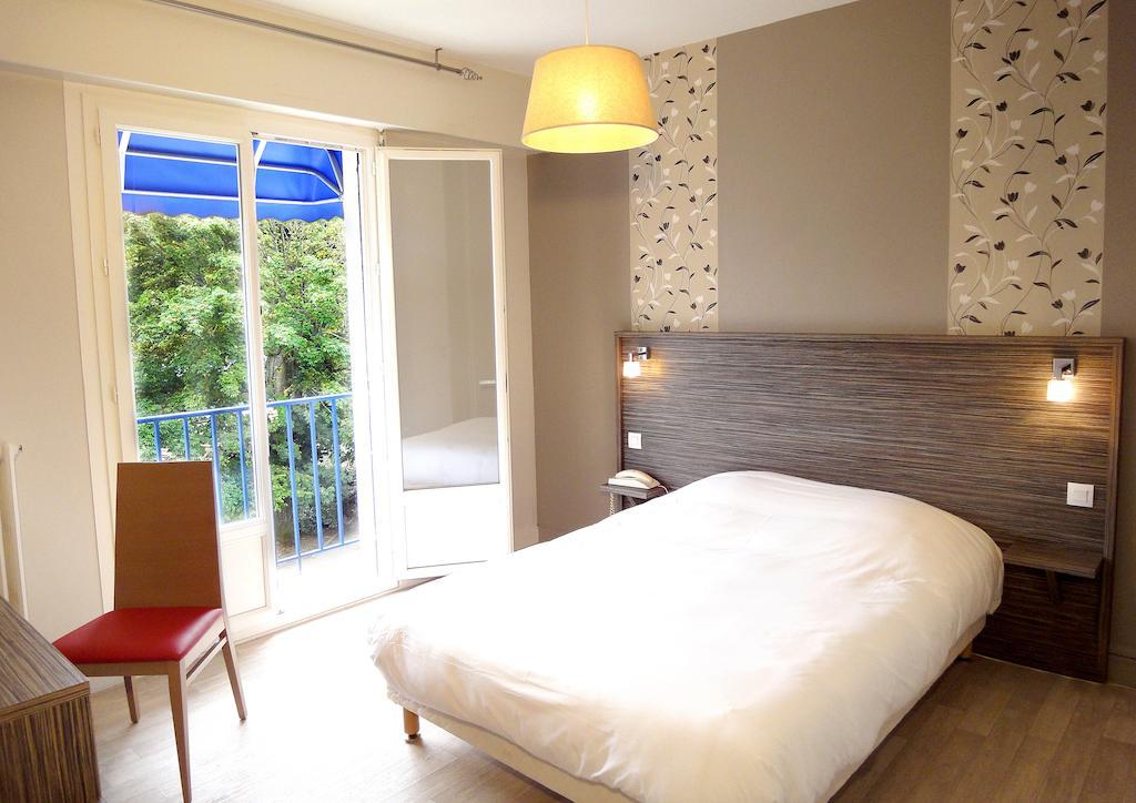 Hotel Les Pecheurs Лор'ян Номер фото